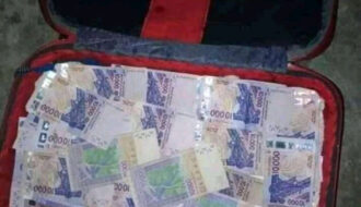 La valise magique et le portefeuille magique