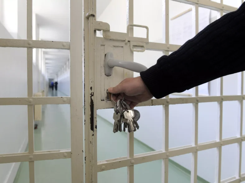 Comment faire sortir une personne de la prison ?